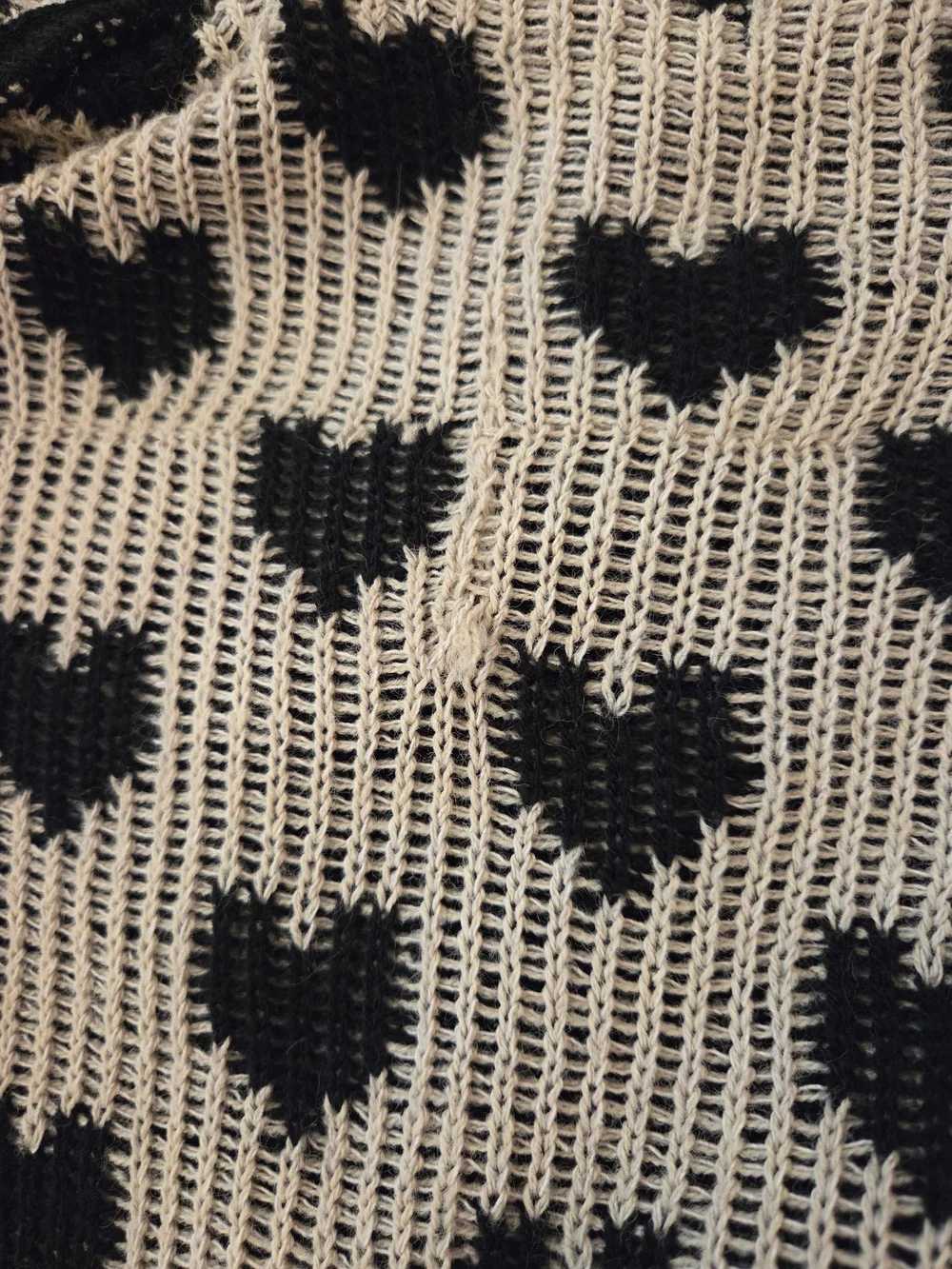 Black & Tan Heart Open Cardigan Sweater With Pockets - Picture 7 of 7